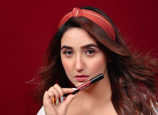 ashnoor kaur colorplay makeup brand ashnoor kaur colorplay makeup brand